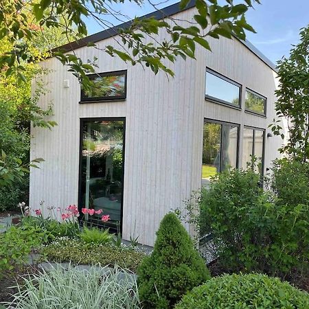 Вилла Mini House Gribbylund Экстерьер фото